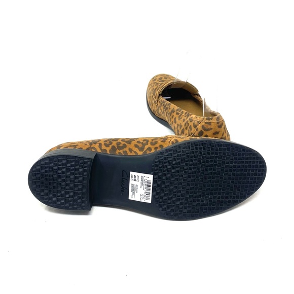 Clarks Loafers - Picture 3 of 8